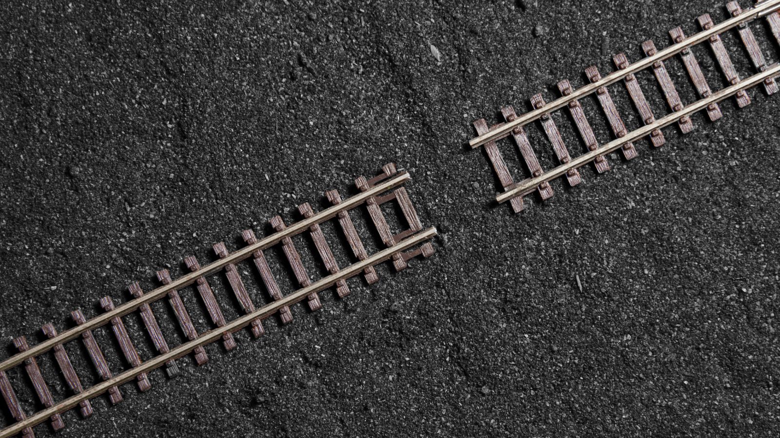 train track with gap